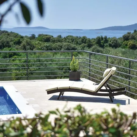 Villa Nela *