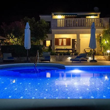 Nela Villa Donji Okrug (Ciovo)