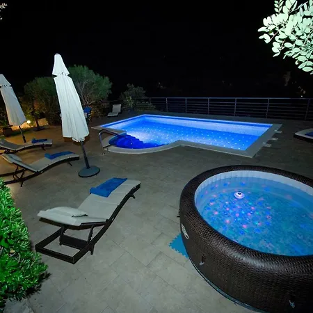 Villa Nela *
